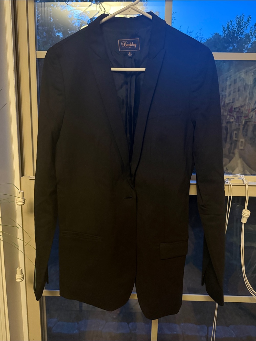 Buckley Women’s Black Single-Breasted Blazer